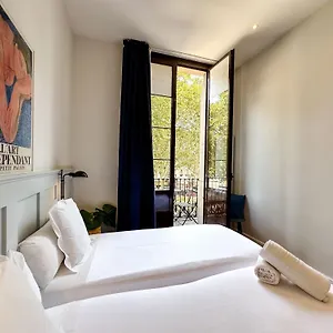 https://som-nit-born.catalonia-hotels.com